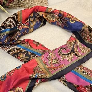 Osca De La Renta 100% Silk Scarf